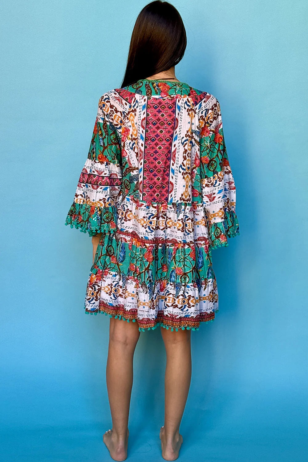 Short dress with V-neck